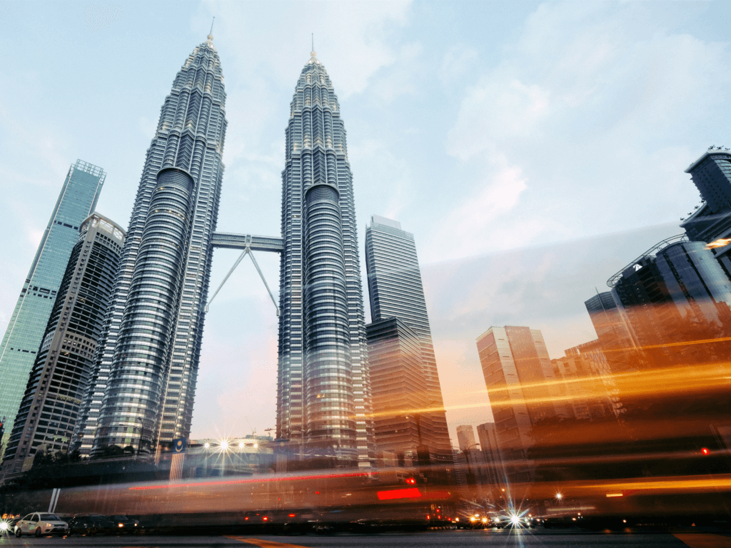 Talent in Malaysia: What Global Employers Must Know About Work Culture & Recruitment 2 Malaysias Workforce in Transition